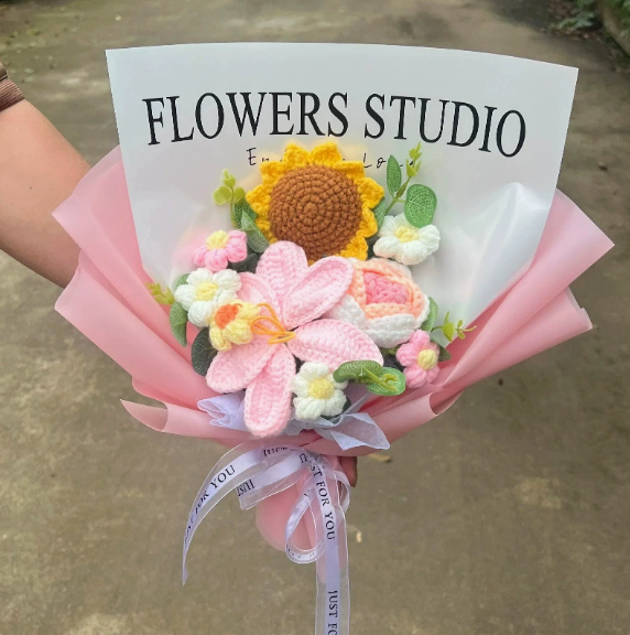 🌺 Pink Crochet Lily Rose Tulip Bouquet